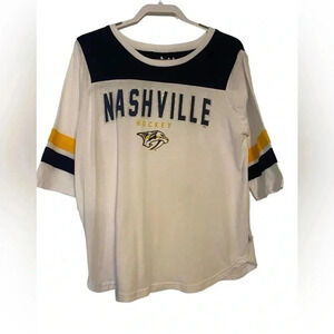 Nashville predators women’s maternity top XL SEE PIC for tiny stain